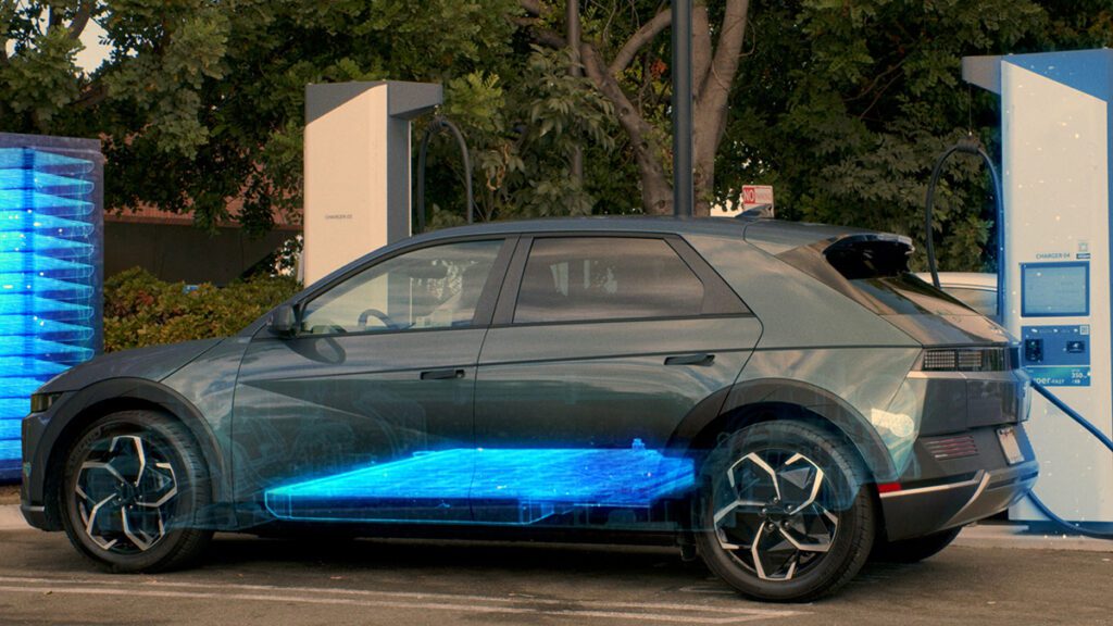 300K Used EV Lease Returns, IONNA-Circle K 350 Sites, Lexus ES EV Debut, Mercedes CLA Fastest-Charging, Tesla Cybercab Production